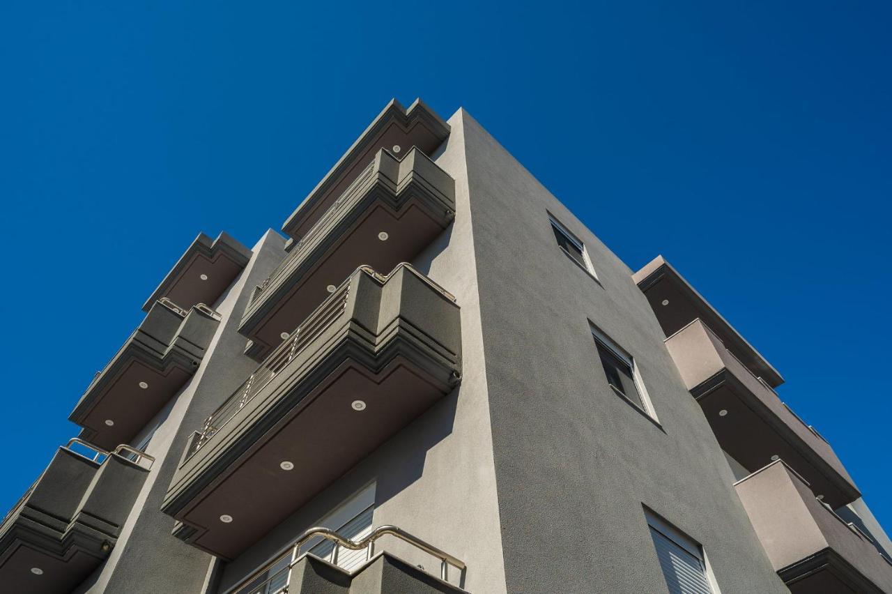 Amersa Luxury Apartments 伊拉克利翁 外观 照片